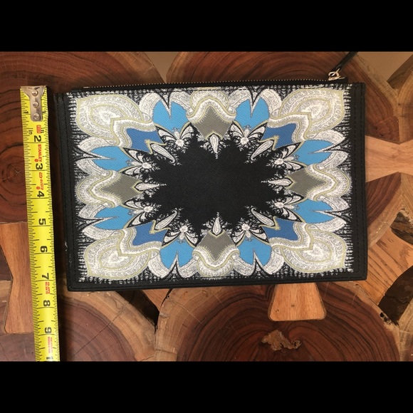 Givenchy Clutch Antigona - Picture 2 of 2